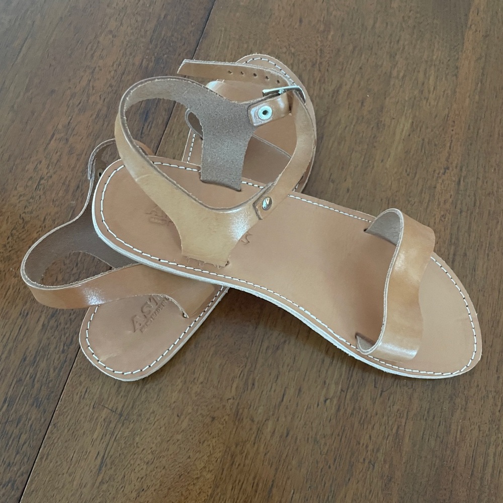 Handmade tan minimalist sandals